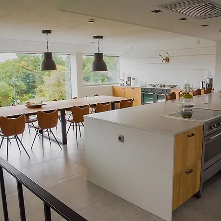 펜션 Genieten In *