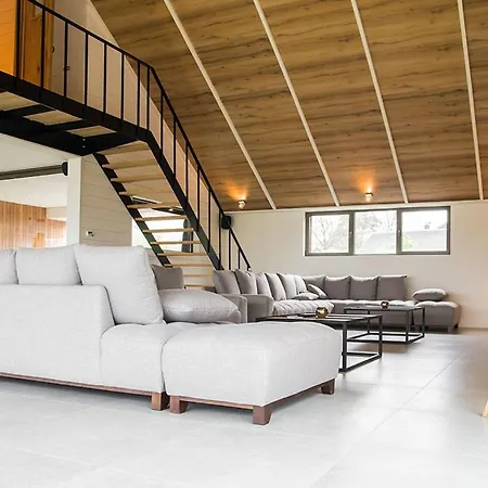 펜션 Genieten In *